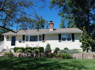 48 La Secla Pl, Berkeley Heights, NJ 07922
