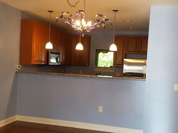 5th image of 1105 Acorn Dr #1105