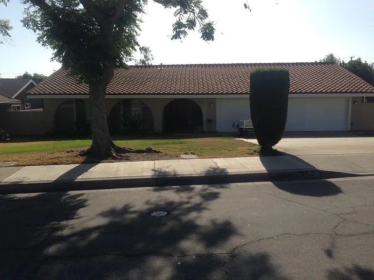 4221 Stone Cir — Photo 1