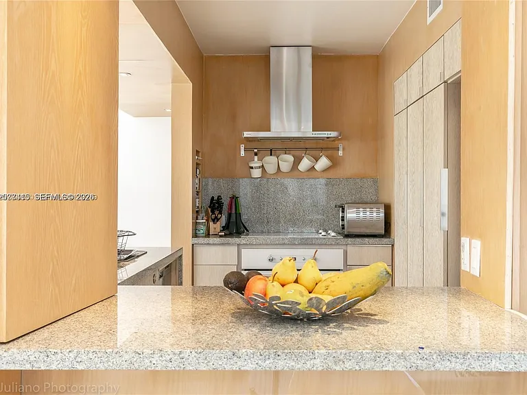 590 Ocean Dr #7C — Photo 13