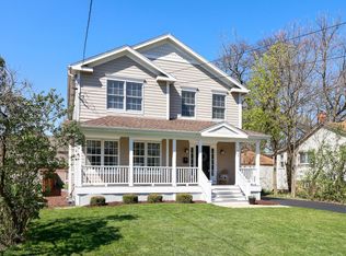 423 W Indiana St, Wheaton, IL 60187