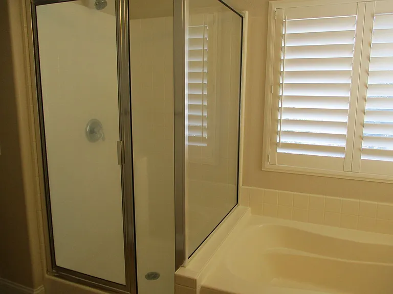 1411 Livingston St — Photo 9