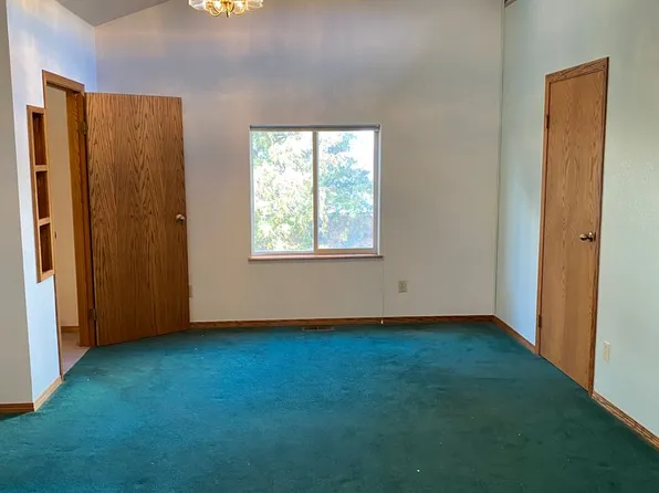 4800 Airway Dr NE, Moses Lake, WA 98837