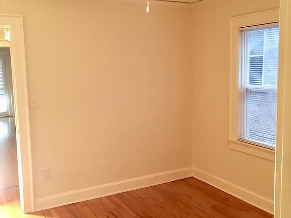 5th image of 5021 Wyandotte St #1