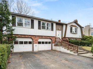 30 Belmont Ave, Meriden, CT 06451