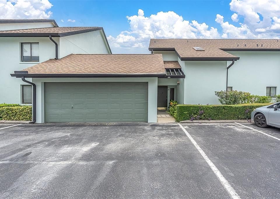 1st image of 9809 Lombard Ct #109