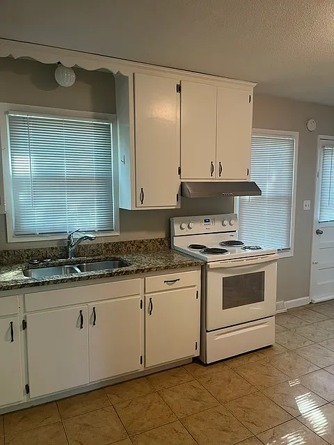 2 bed, 792 sqft, $1,250 — Photo 2