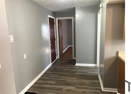 52 E Burton Ave #4 — Photo 8