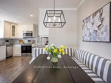 319 Ridgewood Cres S #MAIN — Photo 12