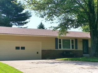 7 McCracken Dr, Washington, IN 47501