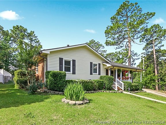 3rd image of 7601 Jennings Ln