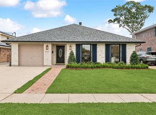 4721 Chastant St, Metairie, LA 70006