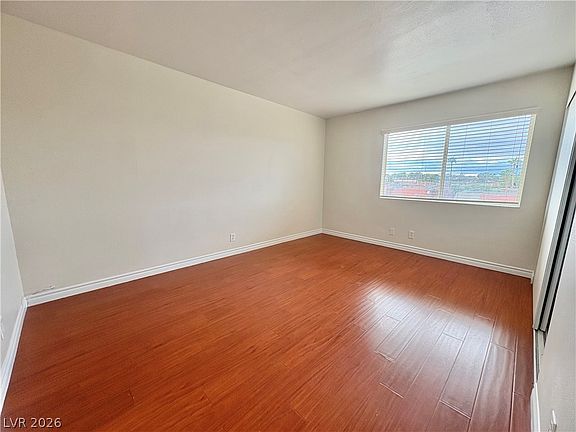 4th image of 5447 Retablo Ave APT 3