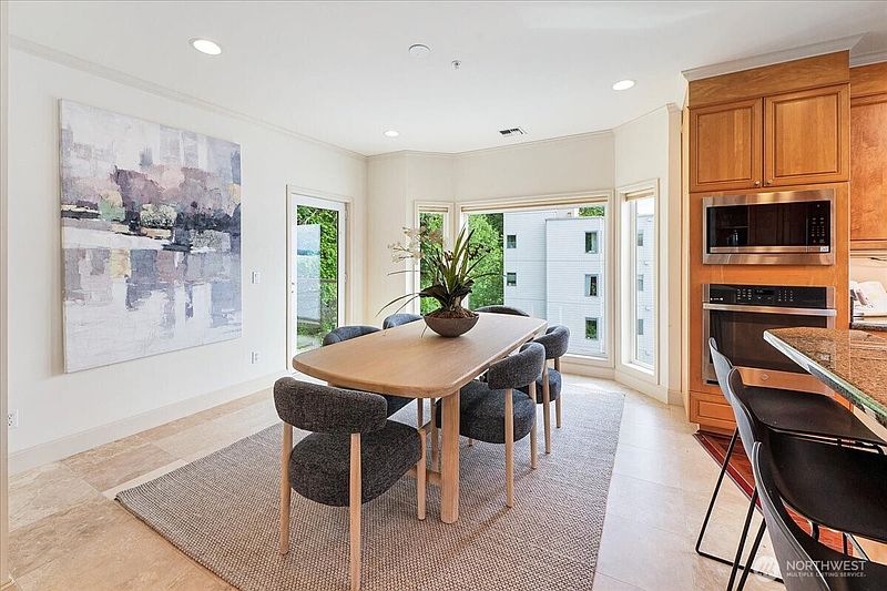 5th image of 1338 Alki Avenue SW #500