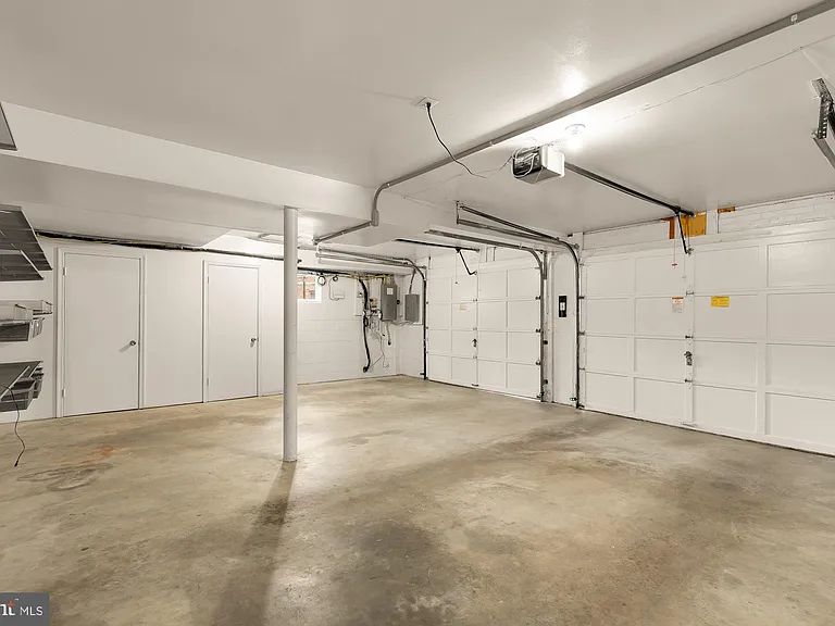 5001 Overlea Ct — Photo 36