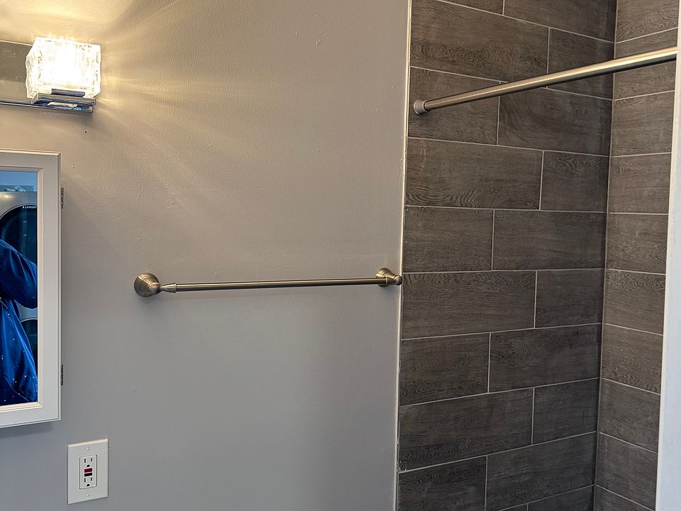 2nd image of 460 Main St #9A