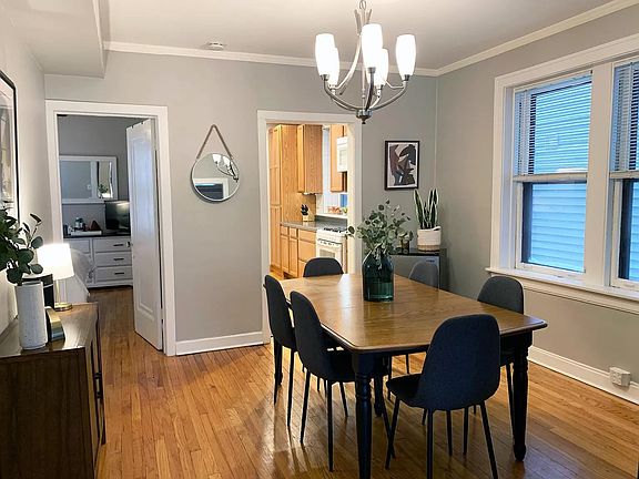 4th image of 3540 N Bosworth Ave #1