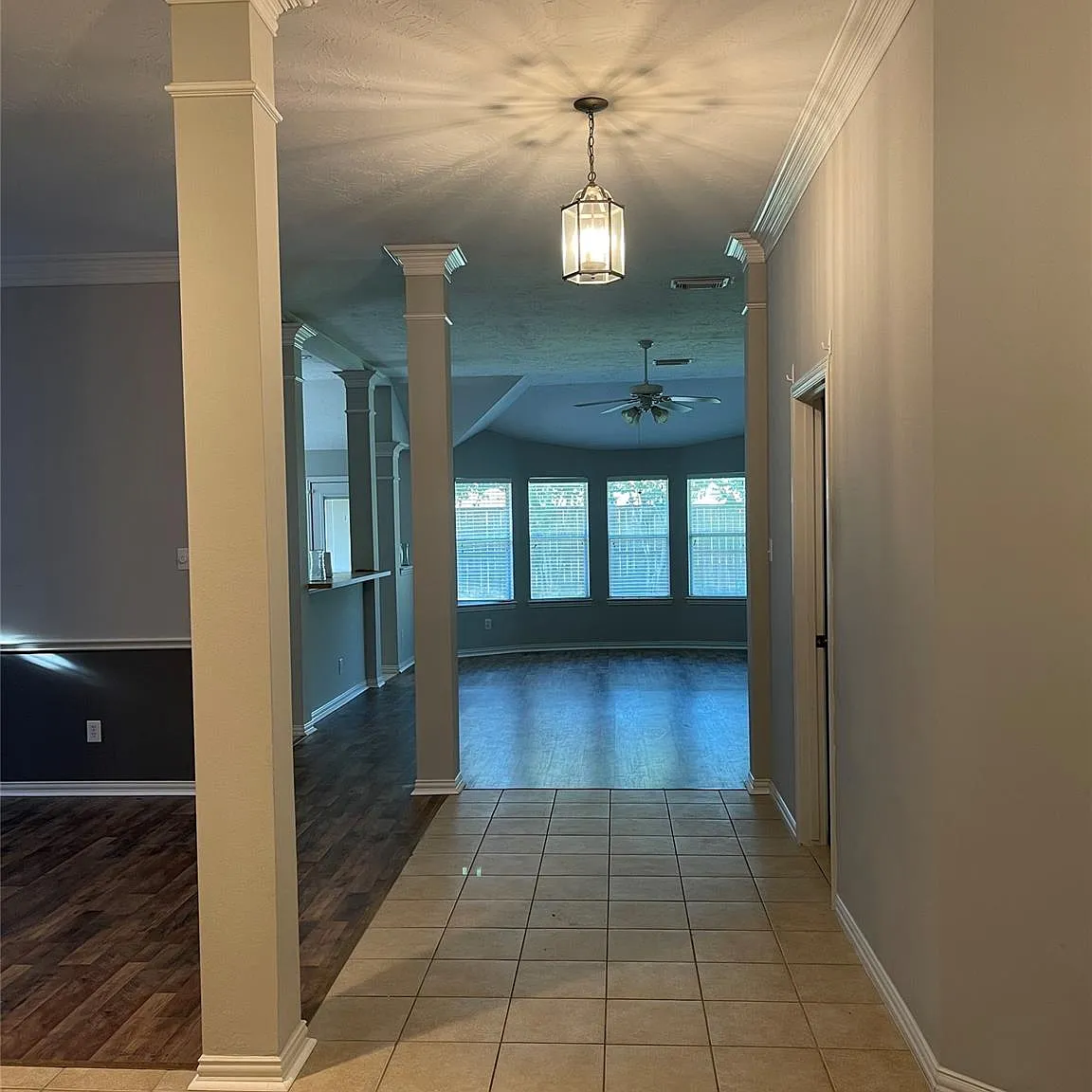 3 bed, 2.0 bath, 2129 sqft, $2,100 — Photo 3