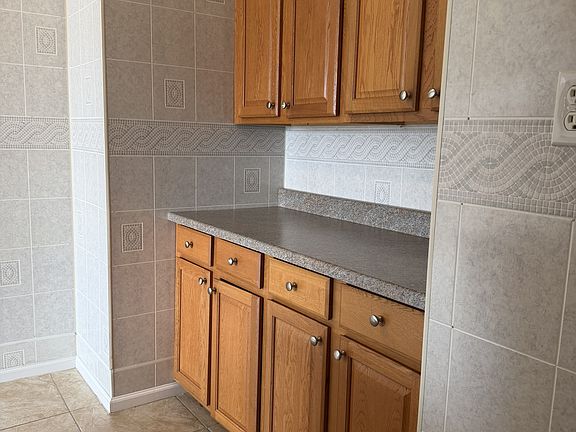 4th image of 813-815 S Oak Park Ave