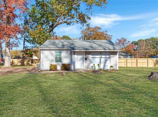 205 Hickory St, Hampton, VA 23669
