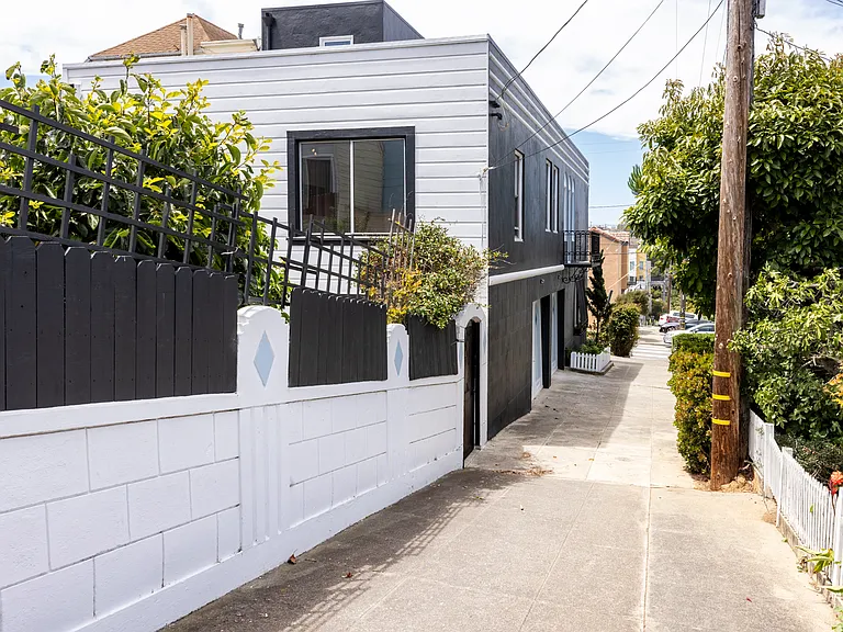 3501 Jennings St — Photo 50