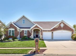 440 Olde Court Rd, Saint Charles, MO 63303
