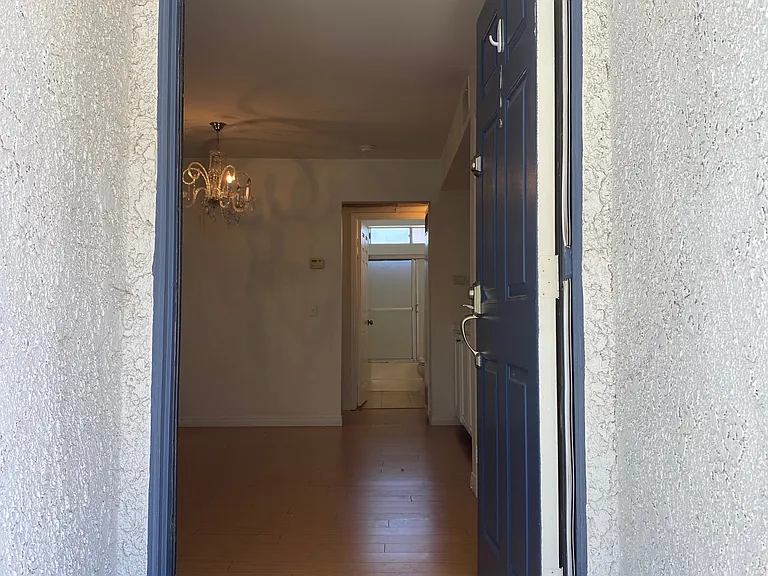 14116 Tiara St #6 — Photo 23