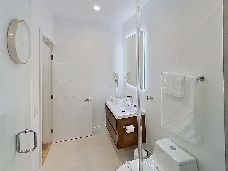 10863 Kling St #2 — Photo 16