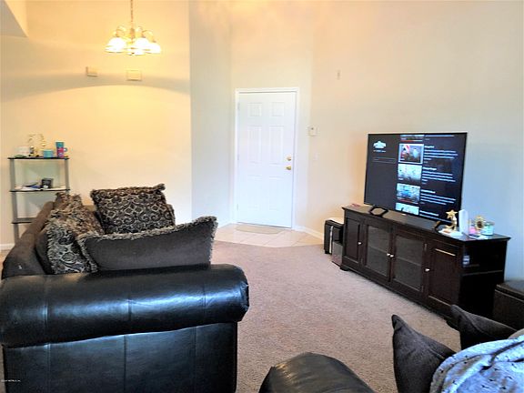 4th image of 5201 Playpen Dr #813