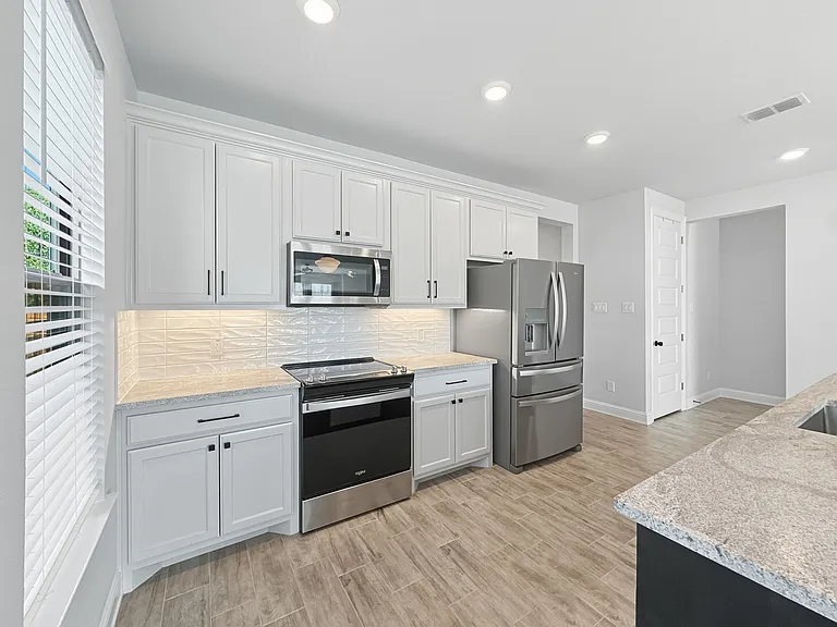 9525 Thorncrown Ln — Photo 6