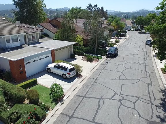 3rd image of 32108 Harborview Ln