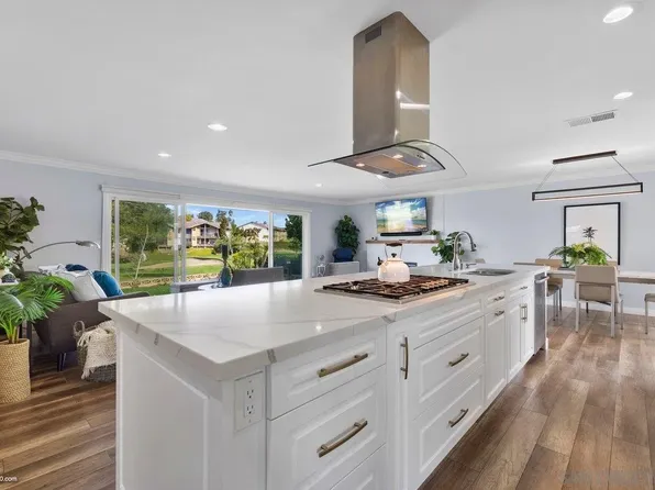1022 San Julian Dr, San Marcos, CA 92078