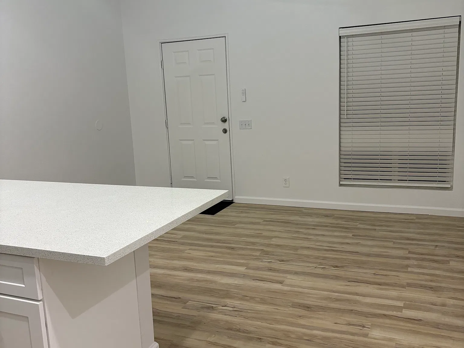 3 bed, 1100 sqft, $1,795 — Photo 4