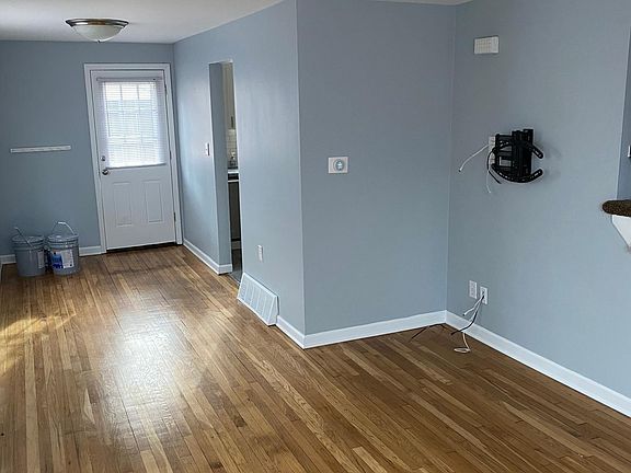 5th image of 2851 Bellwood Ave
