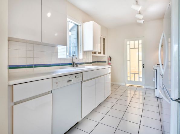 4 bedroom rental in Vancouver — photo 11