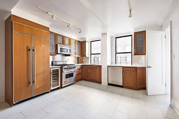 Rented by Halstead Real Estate | media 3