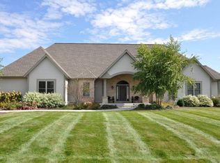 434 Whispering Ridge Ct, Colgate, WI 53017