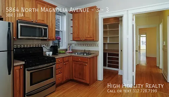 Building Photo - 5864 N Magnolia Ave #3