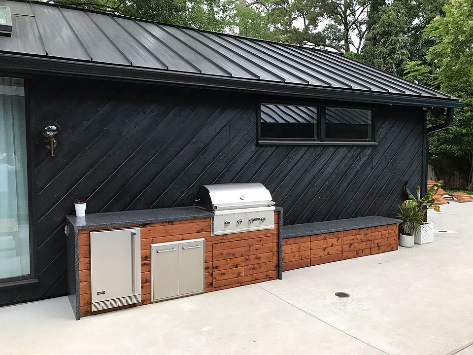2nd image of 252 Hedwig Rd