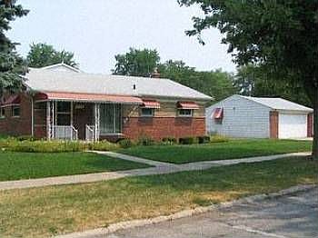1st image of 1734 Parkdale Ave