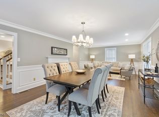 10 Larson Ln, Warren, NJ 07059