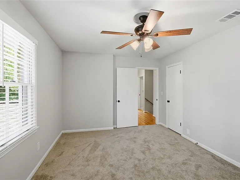 435 Stonebridge Dr — Photo 30