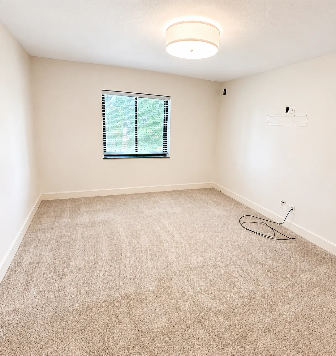 2 bed, 1213 sqft, $2,000 — Photo 3