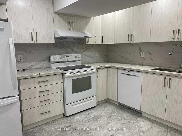 51 Glenthorne Dr #BASEMENT — Photo 24