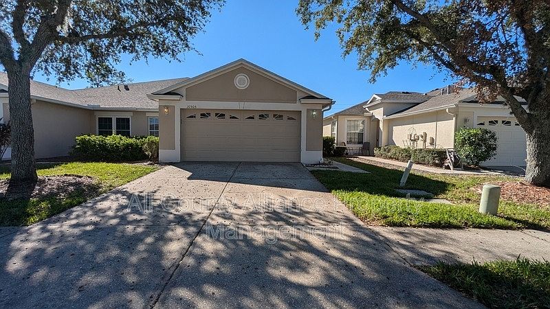 1st image of 31505 Shaker Cir