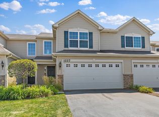 1227 Da Vinci Dr, Hampshire, IL 60140