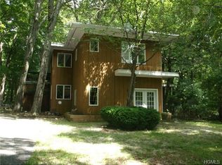 420 Ninham Rd, Carmel, NY 10512