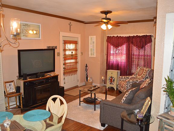 4th image of 127 Fair Ave