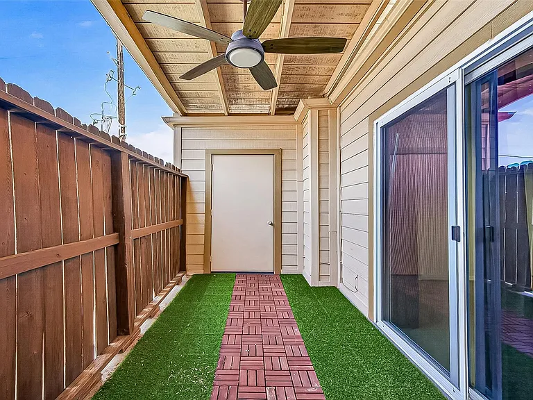 5524 Beverlyhill St #2 — Photo 48