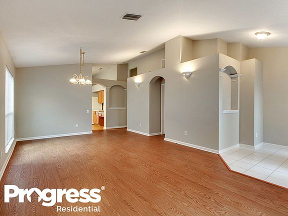 3rd image of 10438 Hunters Haven Blvd